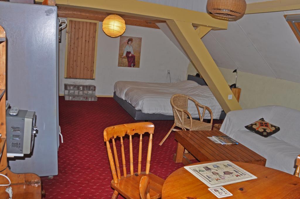 Bed and Breakfast De Hoge Peel à Heythuysen Extérieur photo