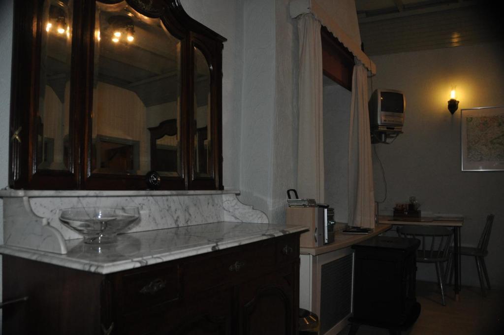 Bed and Breakfast De Hoge Peel à Heythuysen Chambre photo